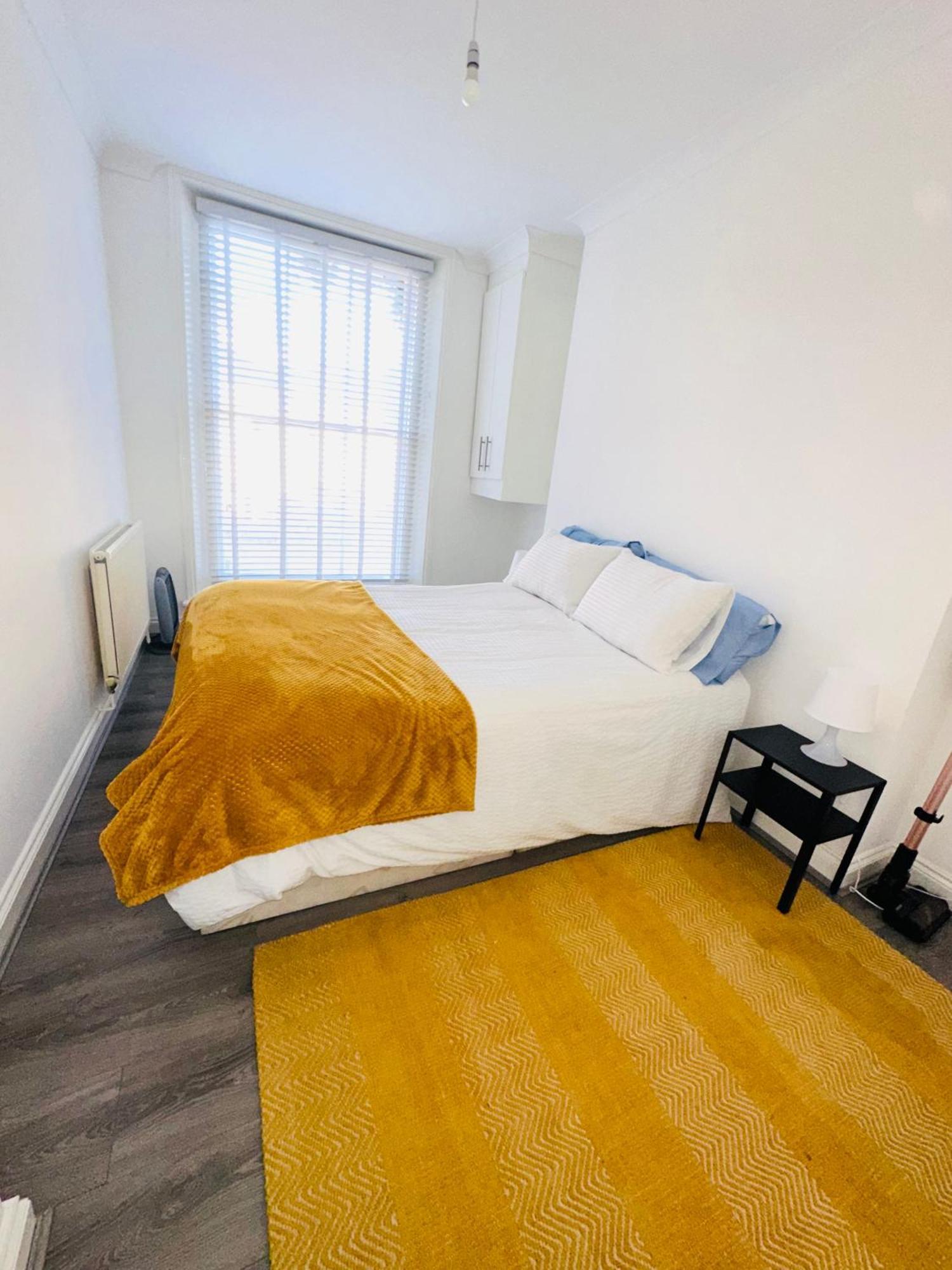 הייסטינגס A Modern 2 Bedroom Seaside Apartment מראה חיצוני תמונה